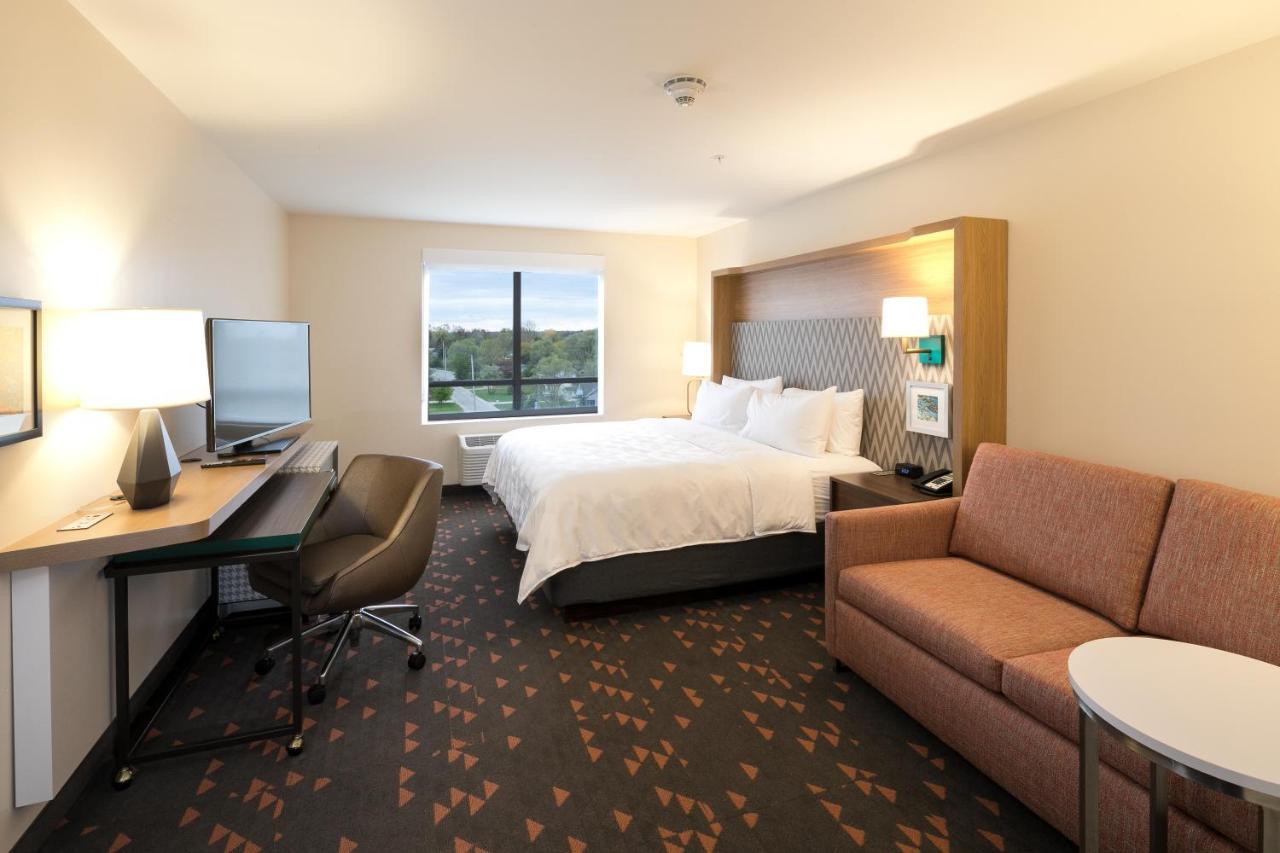 Holiday Inn & Suites Detroit - Troy By Ihg Exterior foto