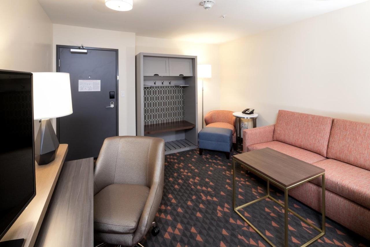 Holiday Inn & Suites Detroit - Troy By Ihg Exterior foto