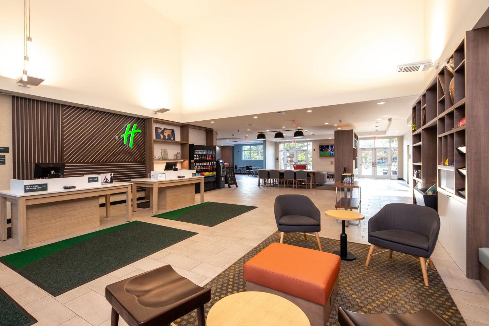 Holiday Inn & Suites Detroit - Troy By Ihg Exterior foto