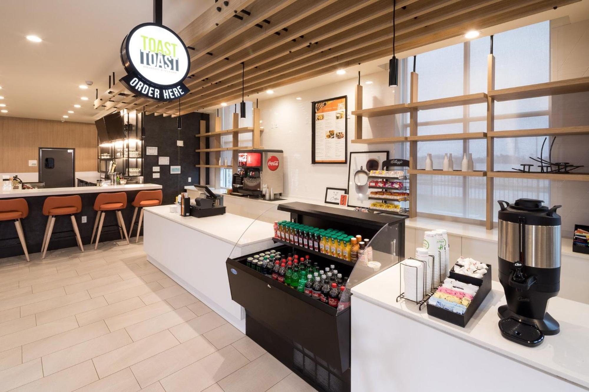 Holiday Inn & Suites Detroit - Troy By Ihg Exterior foto